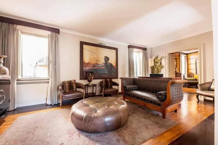 Realty Company Pantheon * Rome