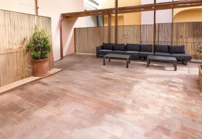 Apartment Realty Company Pantheon *