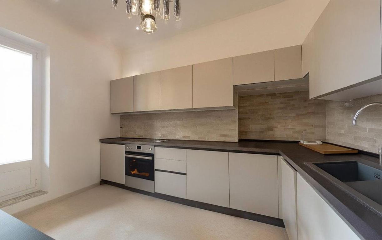 Apartment Realty Company Pantheon